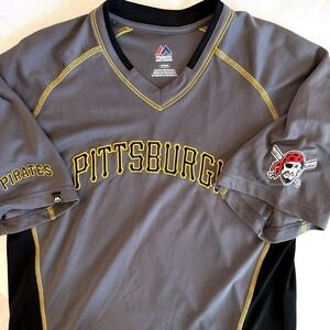 Majestic Pittsburgh Pirates MLB Jersey Medium Gray MMA2 Training Shirt V-Neck